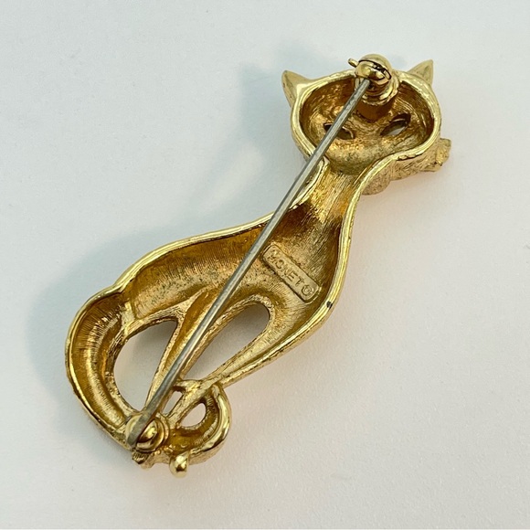 Vintage Stamped Monet Cat Brooch Pet Kitty Jewelry Textured Brushed Gold Tone - Picture 8 of 11